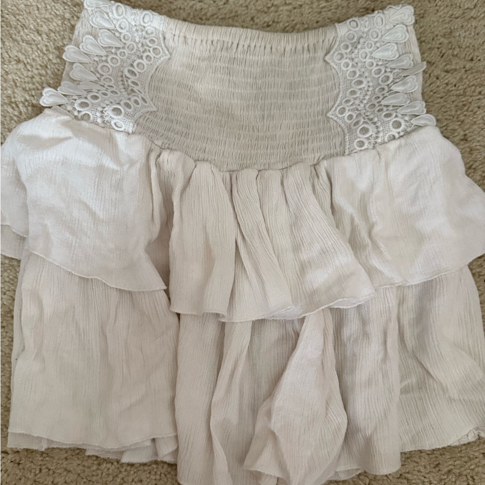 Forever 21 white Ruffle Mini Skirt